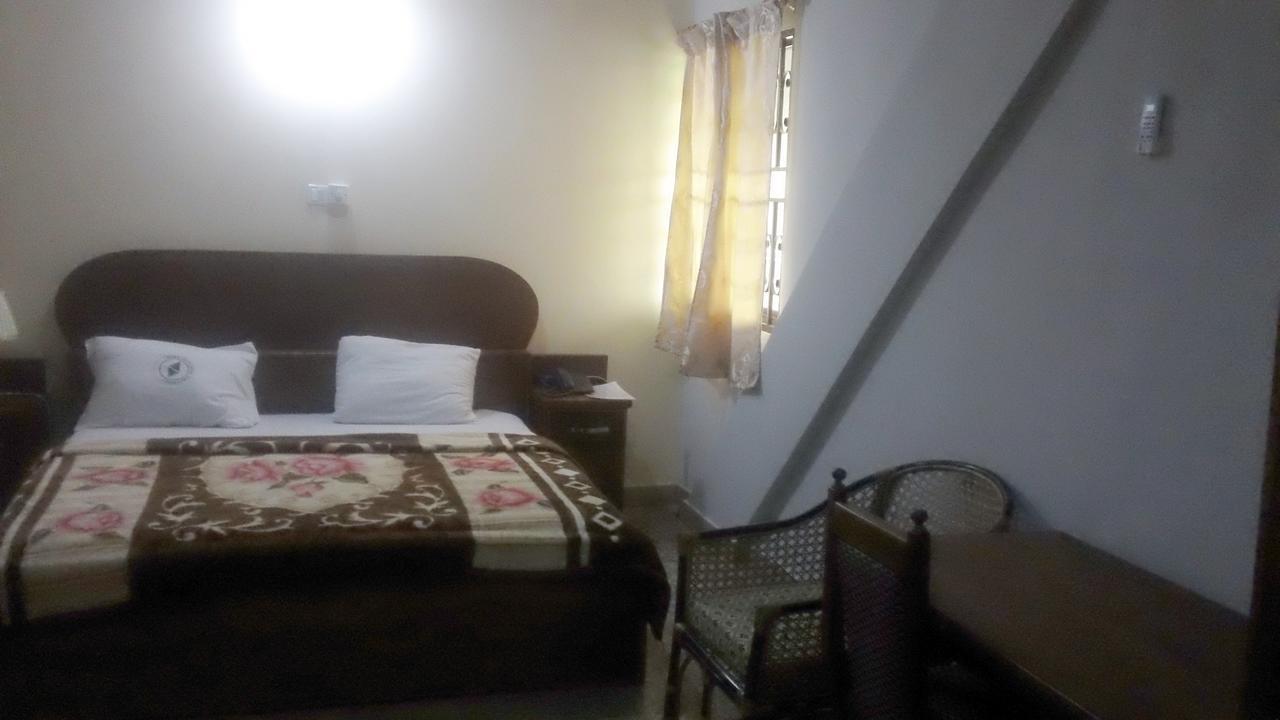 Mama Lee'S Lodge Yamoransa Εξωτερικό φωτογραφία