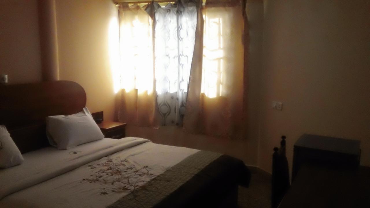 Mama Lee'S Lodge Yamoransa Εξωτερικό φωτογραφία