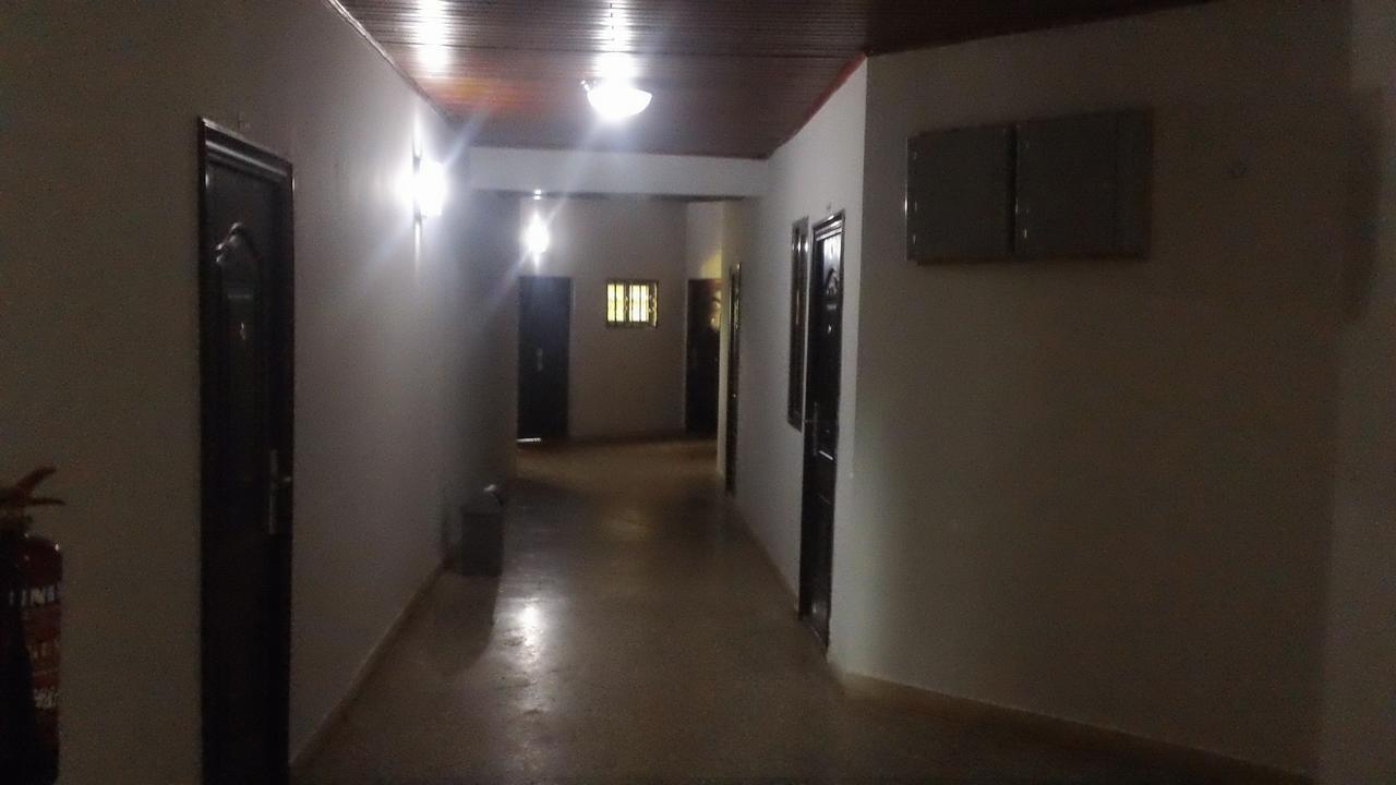 Mama Lee'S Lodge Yamoransa Εξωτερικό φωτογραφία