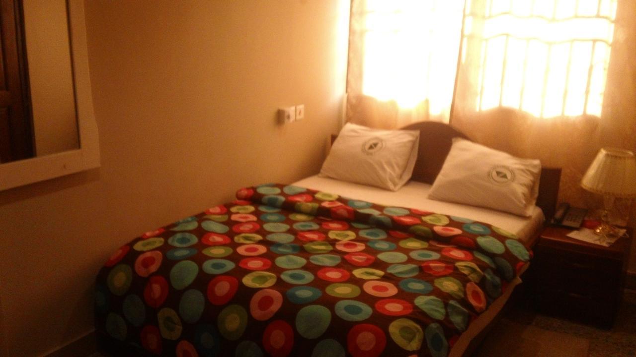 Mama Lee'S Lodge Yamoransa Εξωτερικό φωτογραφία